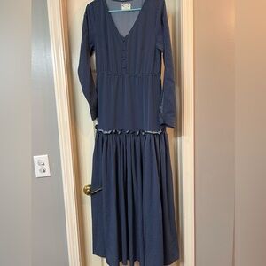 Elegant Blue Long Sleeve Dress